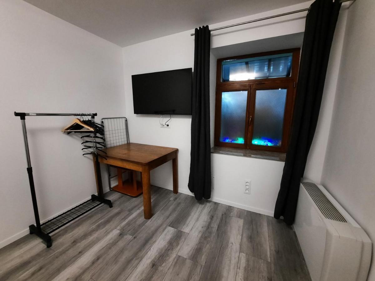 House Side By Side Apartment Brasov Exterior photo