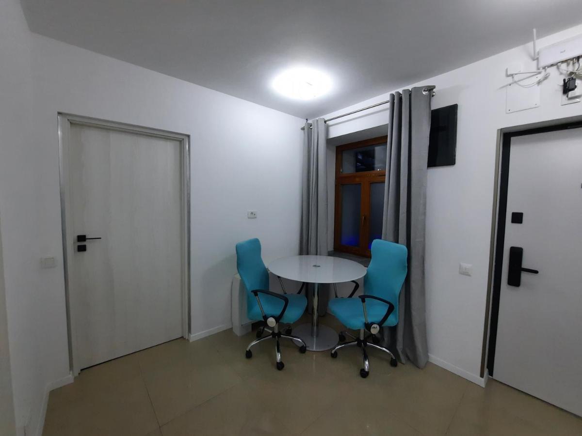House Side By Side Apartment Brasov Exterior photo