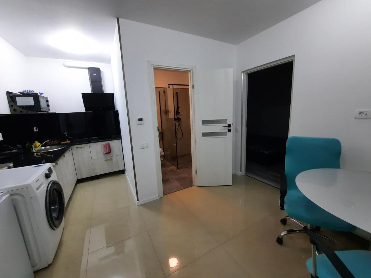 House Side By Side Apartment Brasov Exterior photo